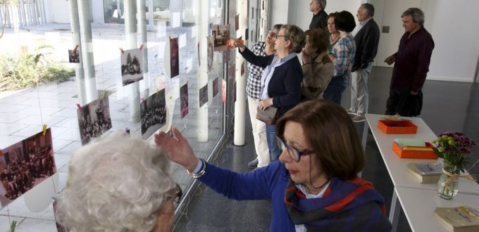 Arte floral en Canido y maios en la plaza de España