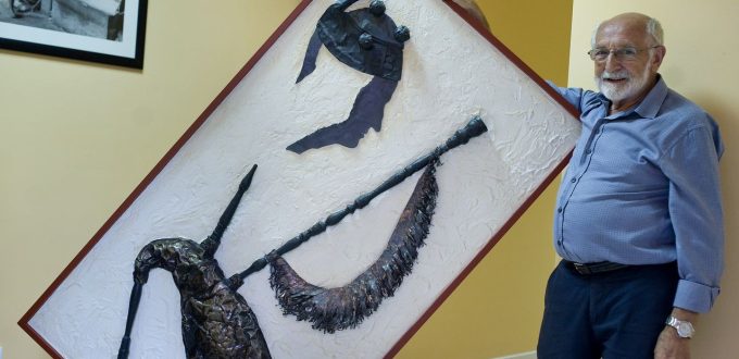 Las despedidas a Antón Varela toman forma de poemas, esculturas y calles